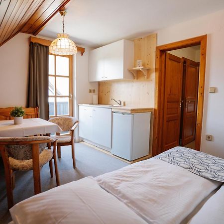 Guesthouse Jelenov Greben Podčetrtek Eksteriør bilde