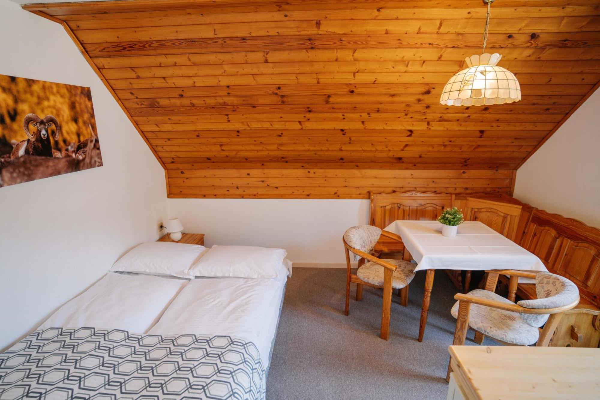 Guesthouse Jelenov Greben Podčetrtek Eksteriør bilde