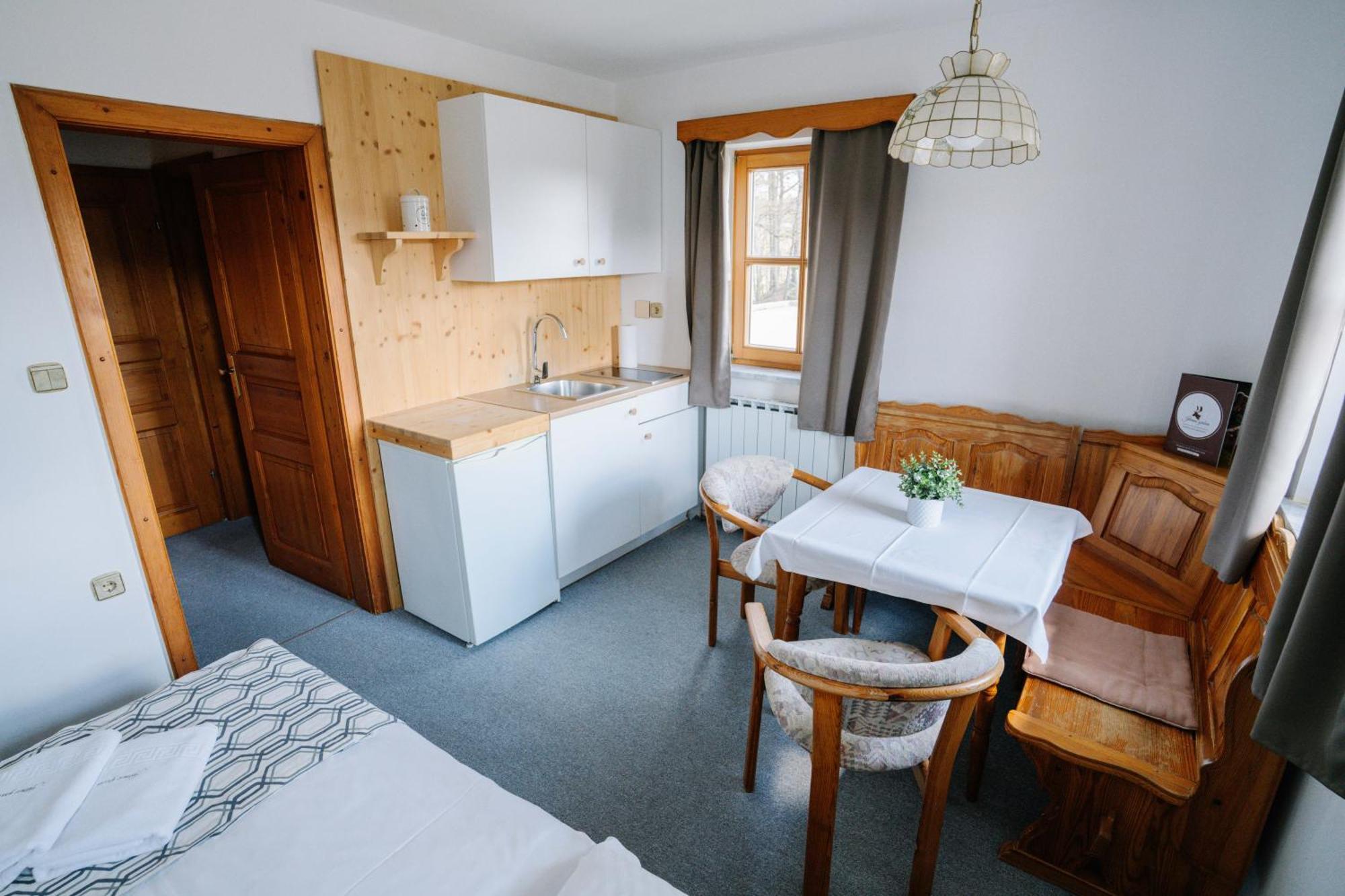 Guesthouse Jelenov Greben Podčetrtek Eksteriør bilde